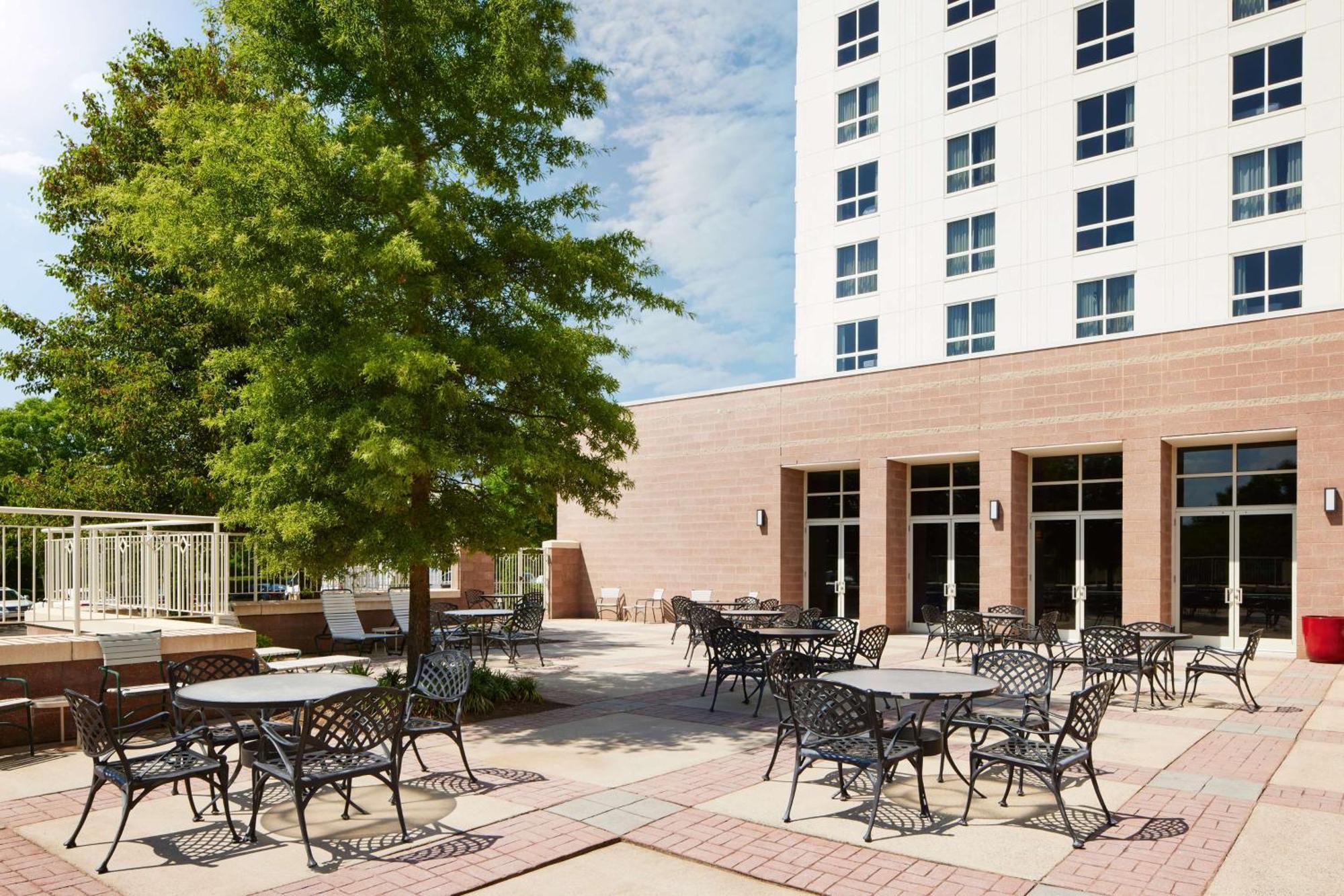 Hilton Charlotte Airport Hotel Eksteriør billede